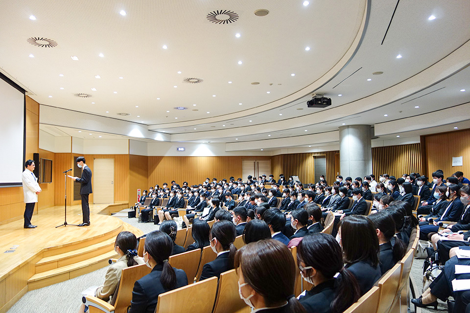 辞令交付・研修オリエンテーション①
